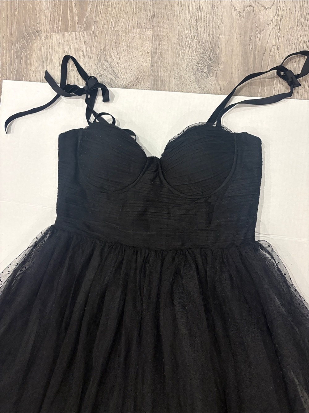 NWOT ASTR the Label Karyme Tie Strap Polka Dot Black Midi Dress Size M - Picture 12 of 17
